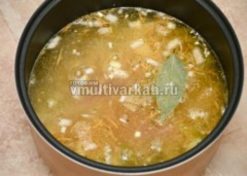 Рассольник с ребрышками в мультиварке. Рассольник в мультиварке: 8 прекрасных рецептов