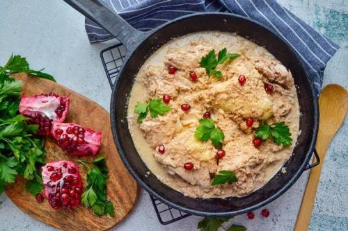 Куриная грудка по-грузински. 10 шикарных рецептов сациви из курицы по-грузински