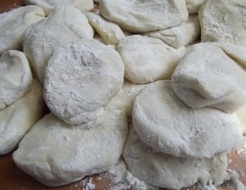 Как приготовить тесто для мантов в хлебопечке Мулинекс: простой рецепт 02