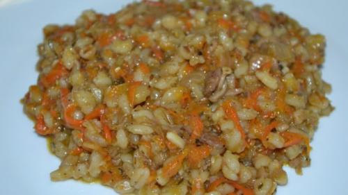 Перловка с мясом, как в армии. Перловка по-армейски