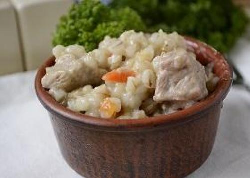 Плов из свинины с перловкой в духовке. Плов из перловки с мясом 35
