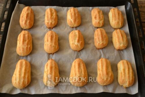 Сколько времени должно отдыхать заварное тесто. Сколько выпекать эклеры и при какой температуре?