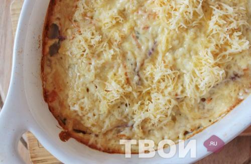 Мясо по-французски с картошкой соломкой. Рецепт 2: мясо по-французски в духовке с картофелем (пошагово)