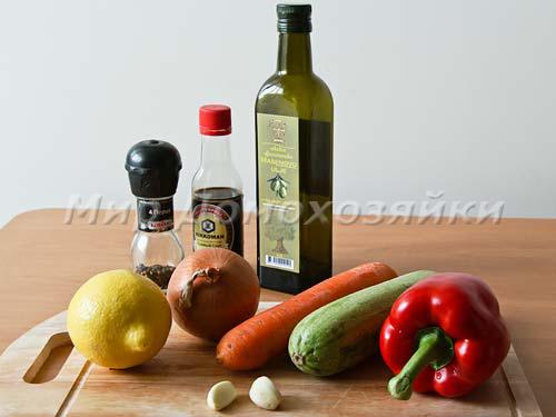 Говяжьи ребра на сковороде с овощами. Тушеные ребрышки говяжьи с овощами