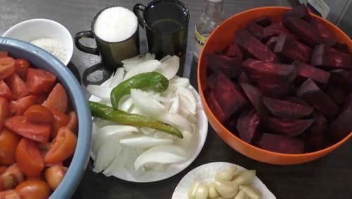 Икра из свеклы на зиму: 5 рецептов пальчики оближешь