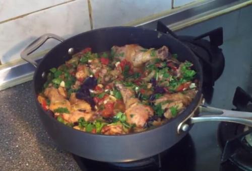 Чахохбили из курицы с томатной пастой. Чахохбили из курицы по-грузински: классический рецепт