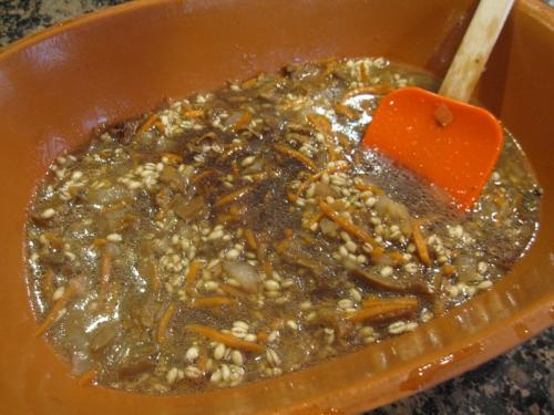 Перловка с ребрышками и грибами.