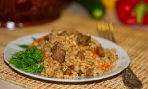 Перловка с мясом в духовке в казане. Со свининой