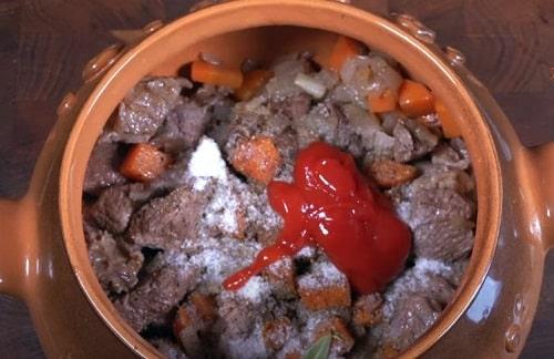 Рассыпчатая перловка с мясом. Вкусная перловая каша с мясом в духовке в горшочке