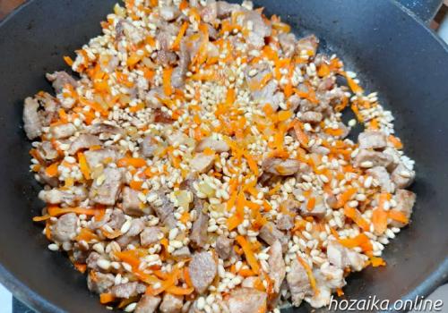 Рассыпчатая перловка с мясом. Перловая каша с мясом рецепт