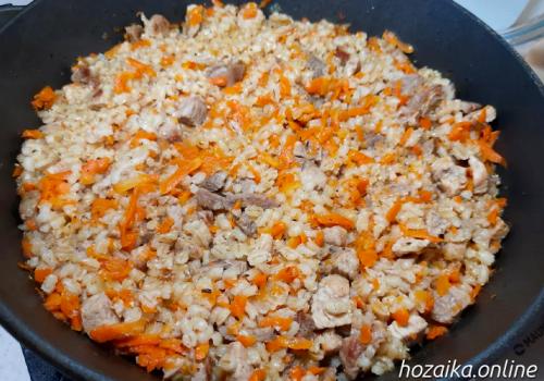 Рассыпчатая перловка с мясом. Перловая каша с мясом рецепт