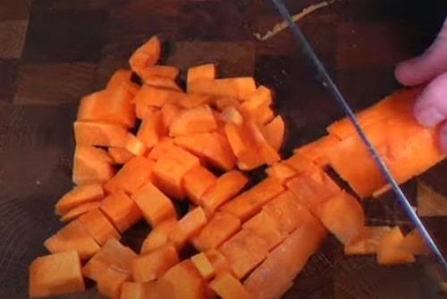 Рассыпчатая перловка с мясом. Вкусная перловая каша с мясом в духовке в горшочке