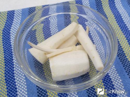 Соус из свёклы с хреном на зиму. Тертый хрен со свеклой на зиму 27