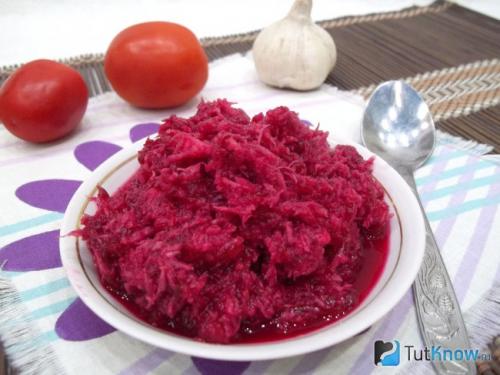 Соус из свёклы с хреном на зиму. Тертый хрен со свеклой на зиму 32