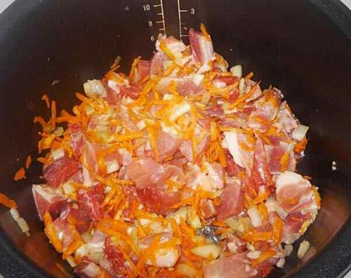 Перловка с мясом в мультиварке поларис. Перловая каша со свининой в мультиварке
