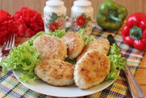 Блюда из фарша вареной курицы. Что приготовить из куриного фарша: 20 рецептов блюд