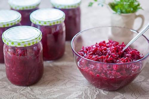 Салат из свеклы на зиму острый. 15 салатов из свеклы на зиму, которые всегда получаются вкусными