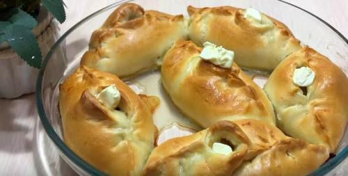 Расстегай с рыбой из слоеного теста. Расстегаи с рыбой в духовке. Как приготовить постные рыбные расстегаи