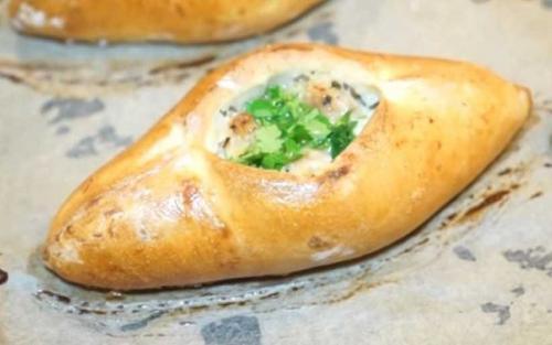 Как лепить расстегаи.  Расстегаи с рыбой