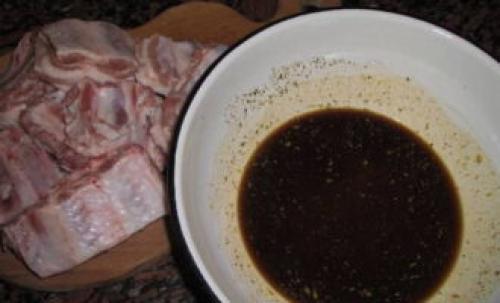 Ребра свиные в духовке в фольге. Свиные ребрышки с картошкой в духовке – 8 вкусных рецептов приготовления