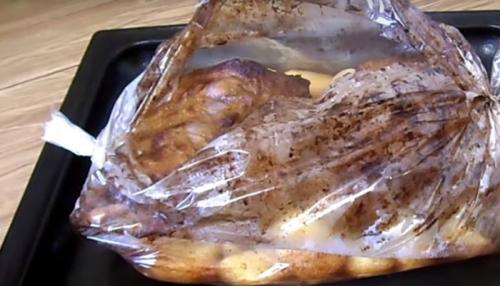 Ребрышки в духовке в рукаве. Свиные ребрышки в духовке с картошкой в рукаве