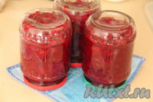 10 Вкуснейших Салатов из свеклы на зиму в банках. Салат из свеклы «Аленка» – советский рецепт 09 10 Вкуснейших Салатов из свеклы на зиму в банках. Салат из свеклы «Аленка» – советский рецепт 09