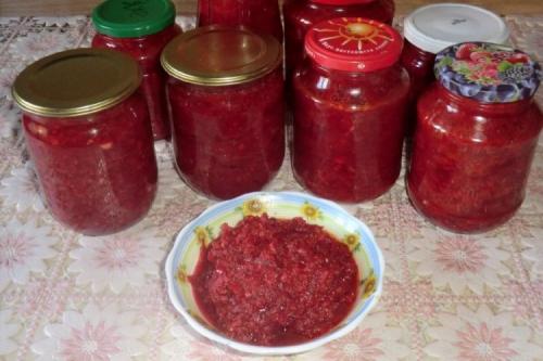 Салат из свеклы на зиму острый. 15 салатов из свеклы на зиму, которые всегда получаются вкусными