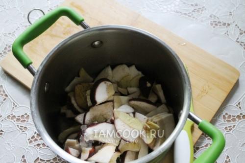 Вкусный и полезный: рецепт грибного супа из королевских шампиньонов и белых грибов 12 Вкусный и полезный: рецепт грибного супа из королевских шампиньонов и белых грибов 12