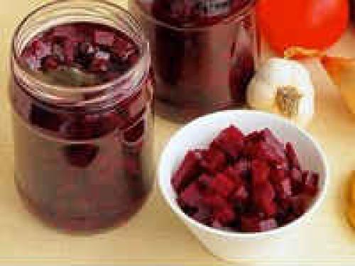Маринованная свекла на зиму без варки. Свекла, маринованная на зиму — очень вкусные рецепты в банках