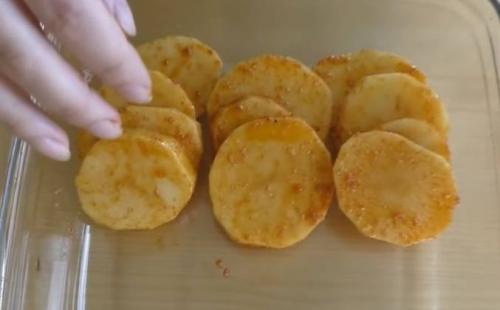 Картошка дольками запеченная в духовке. 34 Картошка дольками запеченная в духовке. 34