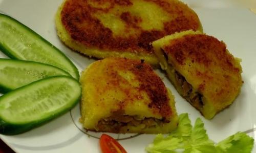 Блюда из картофельного пюре на сковороде. Как приготовить вкусные картофельные котлеты по классическим домашним рецептам