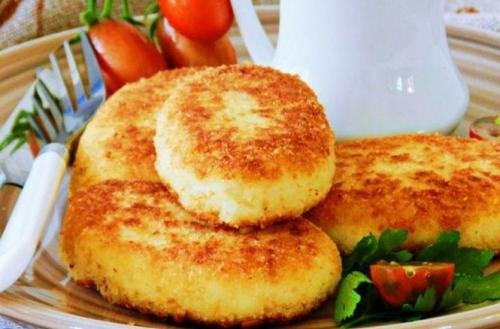 Блюда из картофельного пюре на сковороде. Как приготовить вкусные картофельные котлеты по классическим домашним рецептам