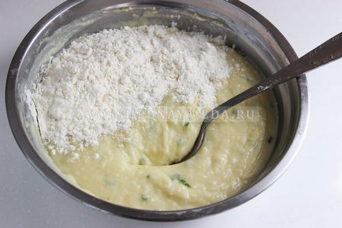 Сытные картофельные оладьи из пюре. Оладьи из картофельного пюре с зеленым луком
