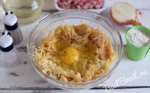 Драники из пюре с фаршем. Рецепт 1: драники с фаршем (пошаговые фото)