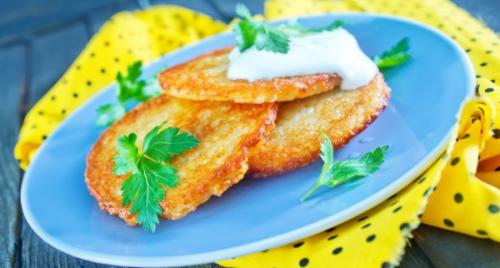 Оладьи из картофельного пюре с колбасой. Оладьи из картофельного пюре классические. Рецепты на сковороде, в духовке