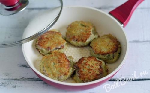 Драники из пюре с фаршем. Рецепт 1: драники с фаршем (пошаговые фото)