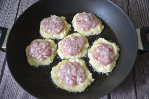 Картофельные оладьи из пюре с начинкой. 5 рецептов картофельных оладий с начинкой