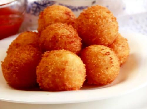 Драники из картофельного рецепт из пюре. Самый простой рецепт на сковороде 15