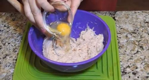 Картофельные оладьи из вареной картошки на кефире. Картофельные оладьи: 8 рецептов оладушек из сырого и вареного картофеля