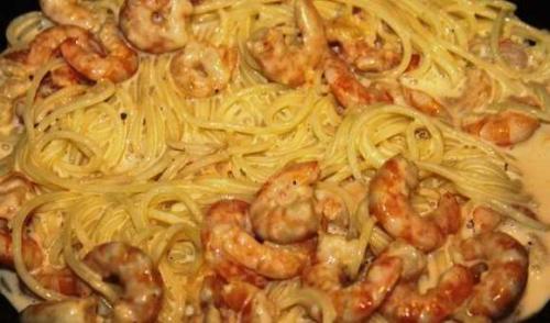 Креветки в сливочно-чесночном соусе. Паста с креветками в сливочно-чесночном соусе