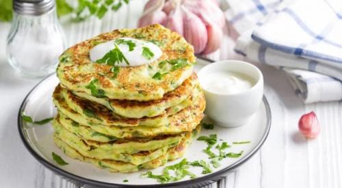 Оладьи из картофельного пюре с сыром. Картофельные оладьи с сыром из пюре