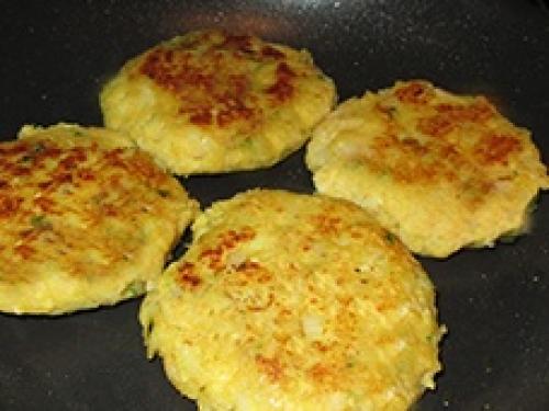 Драники из пюре с грибами. Драники из картофельного пюре