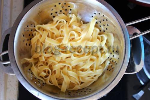 Креветки в сливочно-чесночном соусе со спагетти. Паста с креветками в чесночно-сливочном соусе: гастрономическое удовольствие! (видео-рецепт)