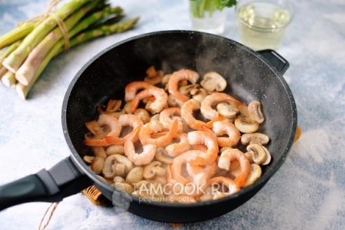 Ризотто с креветками и белыми грибами в сливочном соусе. Ризотто со спаржей, грибами и креветками 05 Ризотто с креветками и белыми грибами в сливочном соусе. Ризотто со спаржей, грибами и креветками 05