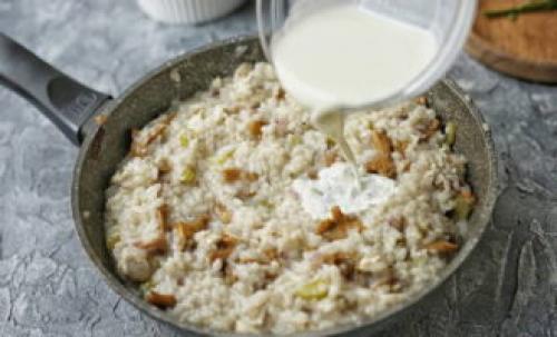 Ризотто с курицей и грибами в сливочном соусе. Классическое ризотто с курицей и грибами