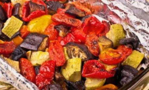 Овощи, запеченные в духовке