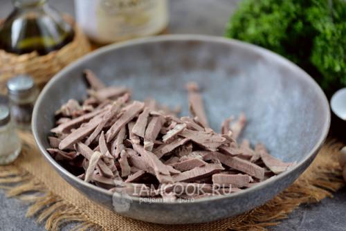 Салат из свиного сердца. Слоеный салат из свиного сердца – очень вкусно! 18 Салат из свиного сердца. Слоеный салат из свиного сердца – очень вкусно! 18