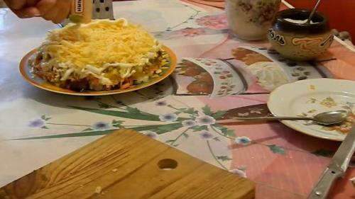 Салат из свиного сердца. Слоеный салат из свиного сердца – очень вкусно!