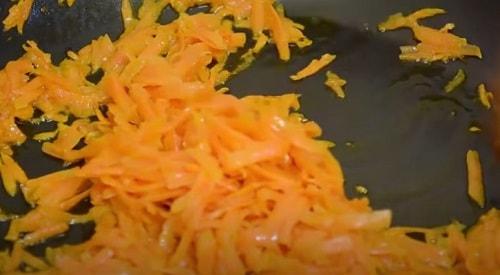 Салат из свиного сердца с горошком. Салаты из свиного сердца — лучшие рецепты с огурцами, маринованным луком, грибами