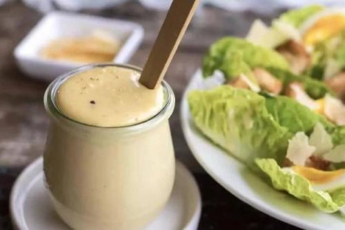 Как приготовить соус для салата Цезарь с грибами шампиньонами в домашних условиях. 15 заправок для Цезаря на любой вкус